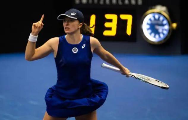 比赛戛然而 比赛戛然而